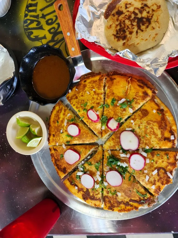 Pizza-Dilla